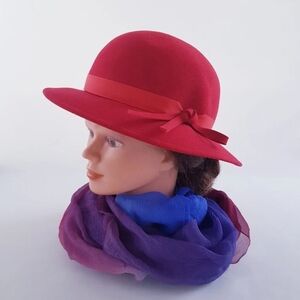 Ladies Red Wool Hat, Geo Bollman Doeskin